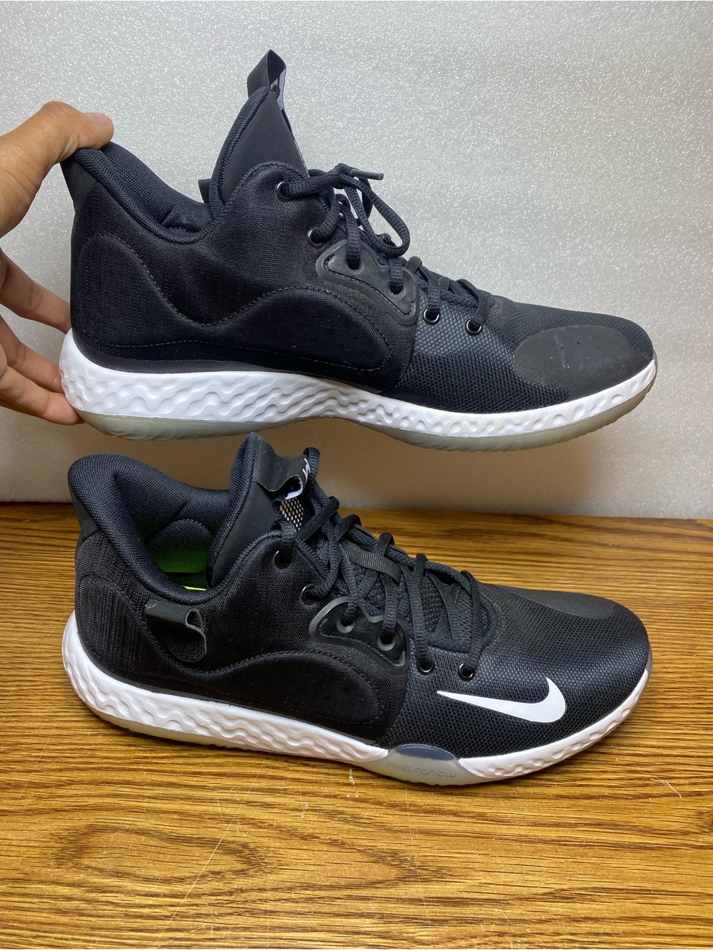 Nike KD Kevin Durant Trey 5 VII Men’s Size 11 Basketball Shoes Black White Volt